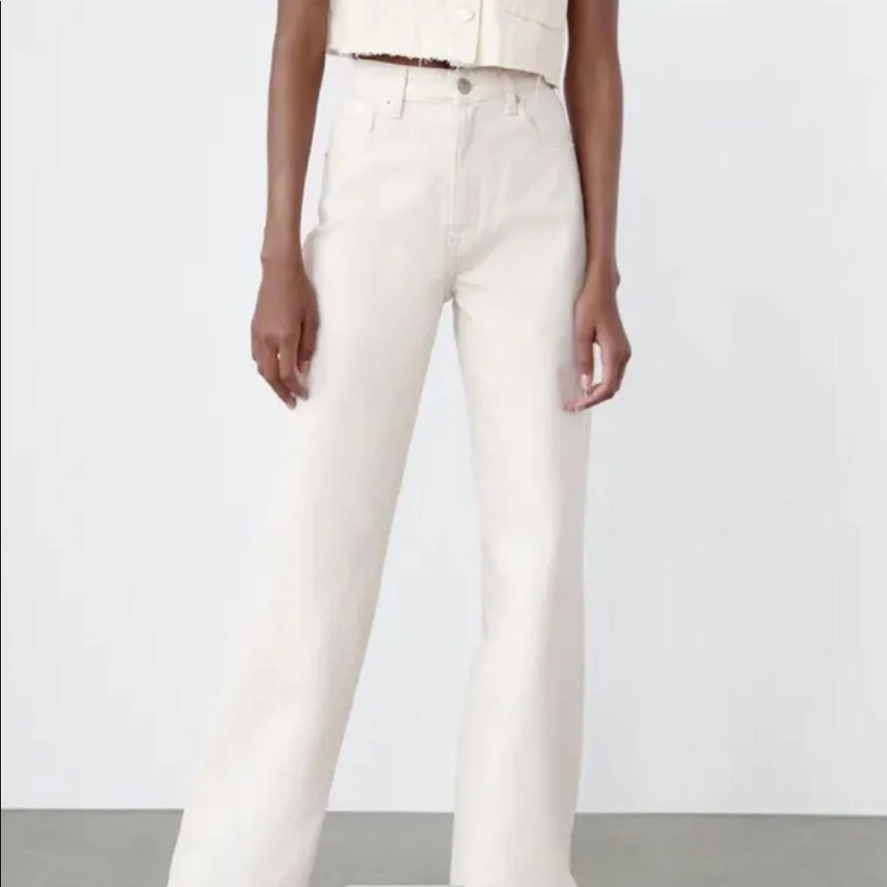 ZARA Wide Leg Jeans In Cream Color 0/0060/224/712/34